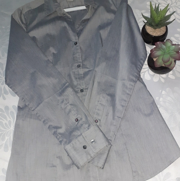 H&M Button Down Dress Shirt (Gray) Like New! - Picture 1 of 8